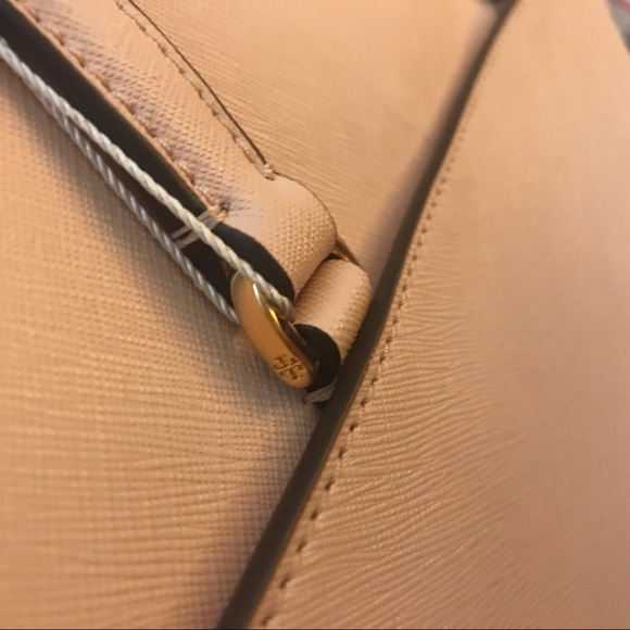 🔥PRICE IS FIRM🔥NWT Tory Burch Robinson Tote - Picture 3 of 7